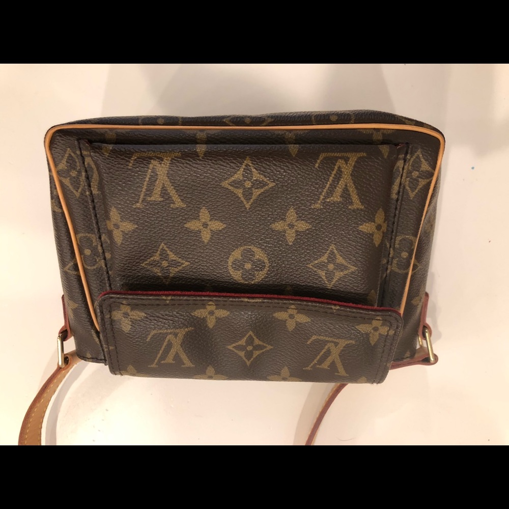 Louise Vuitton | Monogram Collection Crossbody
